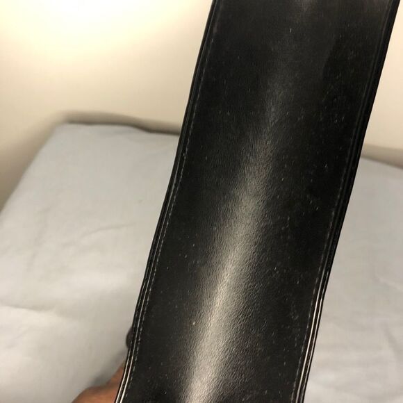 Victoria’s Secret TOO GLAM TO GIVE A D*** wristlet - Picture 8 of 11